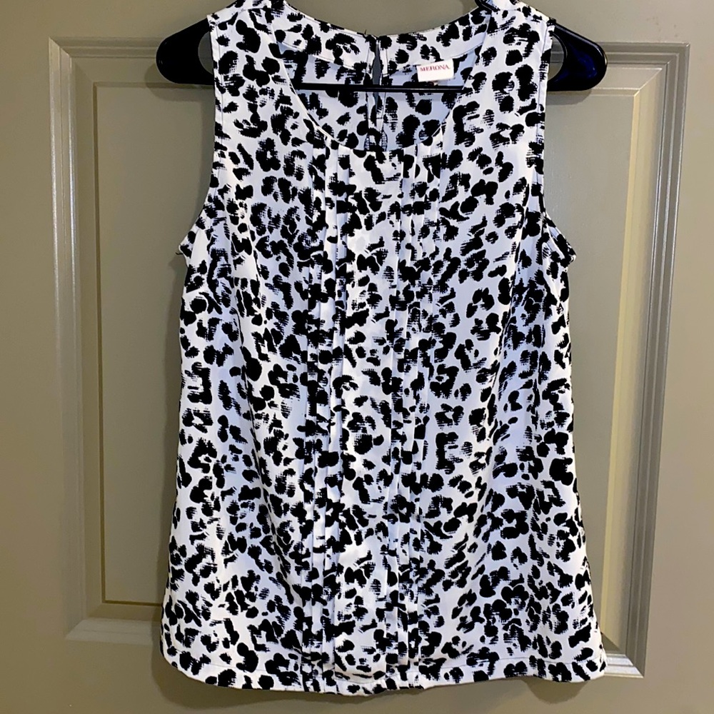 ❌LAST CHANCE❌ Merona pattern sleeveless blouse